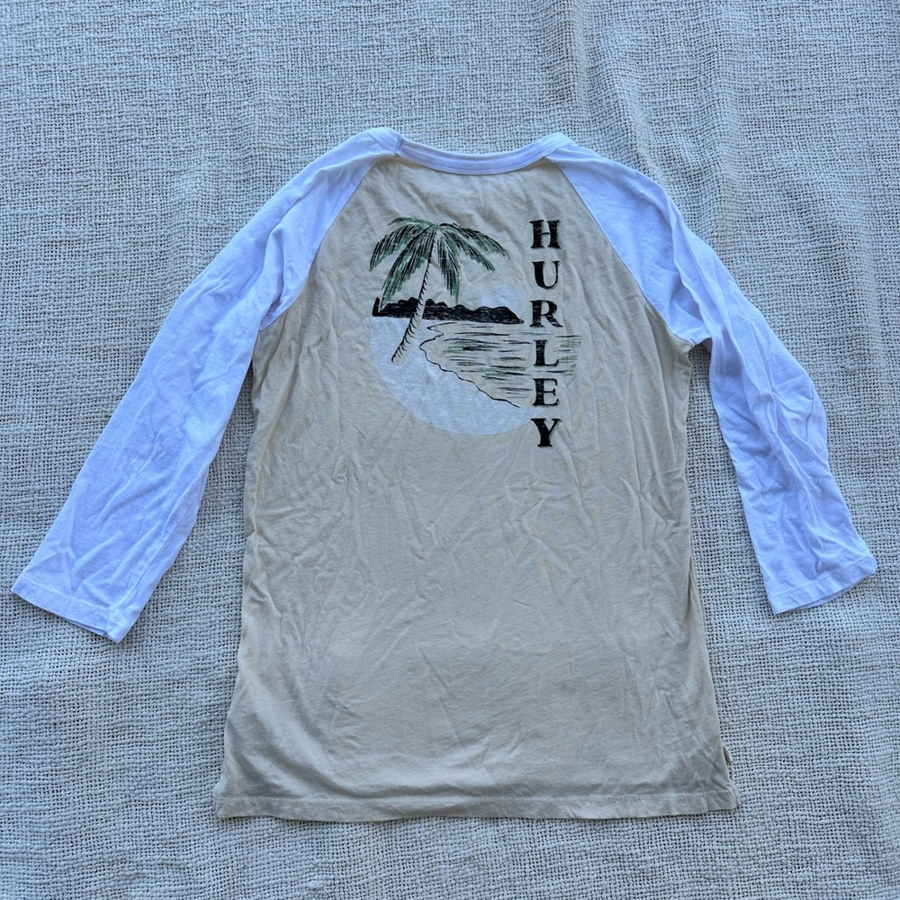 New without tags Hurley Beige & White Raglan Tee with Palm Beach Graphic